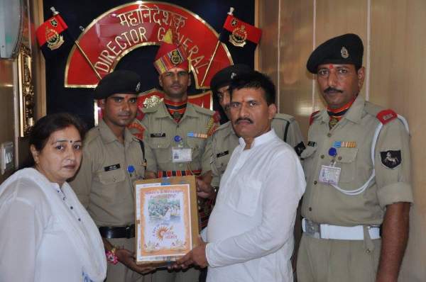 Rakhi and Message to Borders
